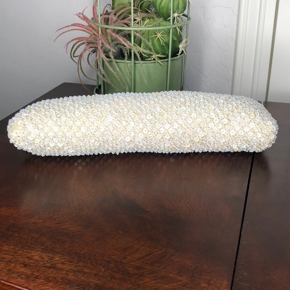 Iridescent Sequins & Seed Bead Crossbody /Clutch - Picture 3 of 12